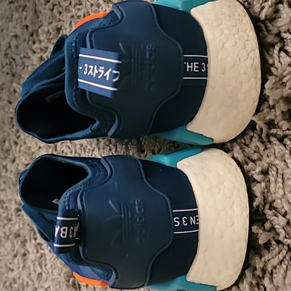 Adidas NMD R1 - Picture 5 of 11